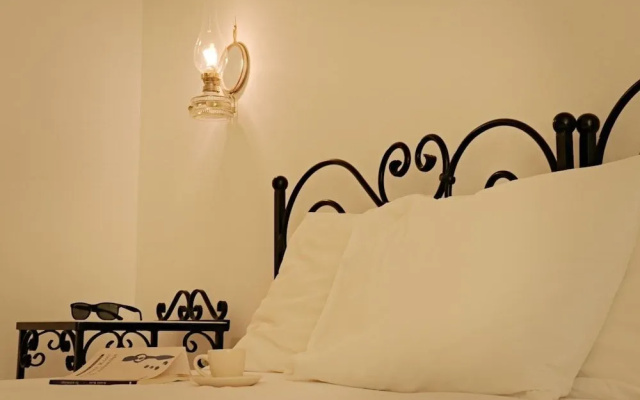 Ailouros summer hotel