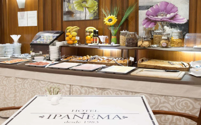 Ipanema Hotel by gaiarooms