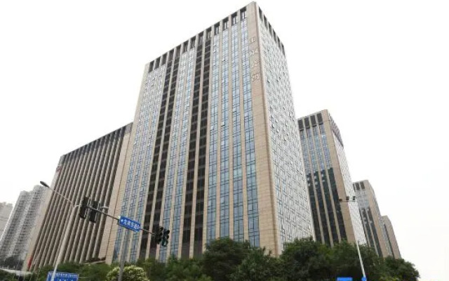 Summer Yulan Apartment