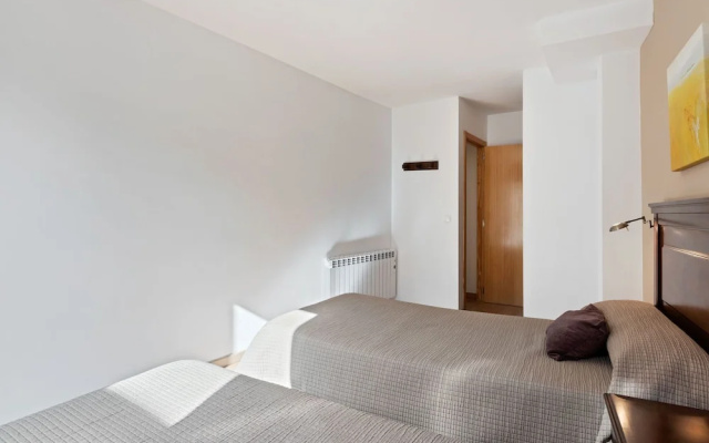 Quaint Apartment in Gudar With Heating