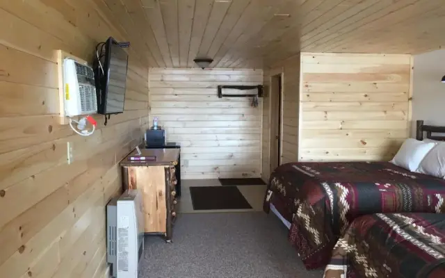 Pine Knoll Lodge and Cabins, Inc.