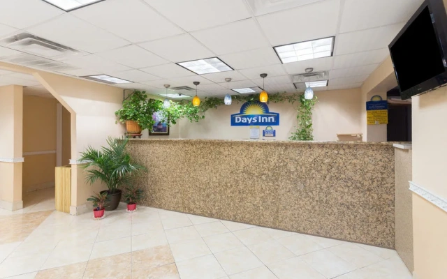 Days Inn by Wyndham Waycross