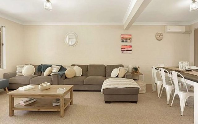 Fantastic Huskisson Location and Affordable