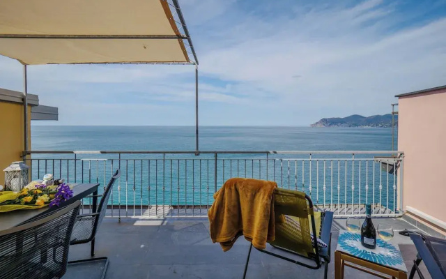 La Lampara Sea View Terrace Apartment With AC
