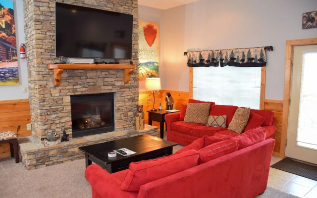 THE PINNACLE - 6 Br Cabin