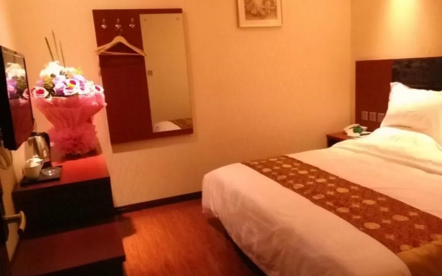 Xinding Business Hotel(西安鑫鼎商务酒店(吾悦广场阿房宫南地铁站店))