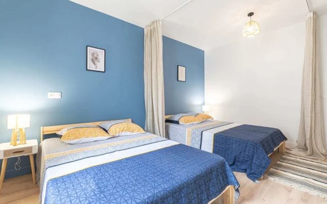 Luminous and Design Appt Close to Paris