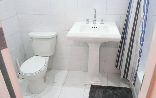 The Topping Three-Bedroom Apartment