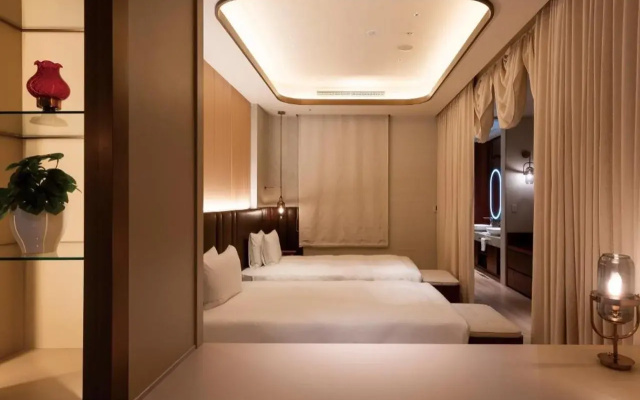 Hotel Springs Makuhari Premier