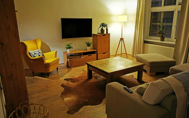 Falcon apartment