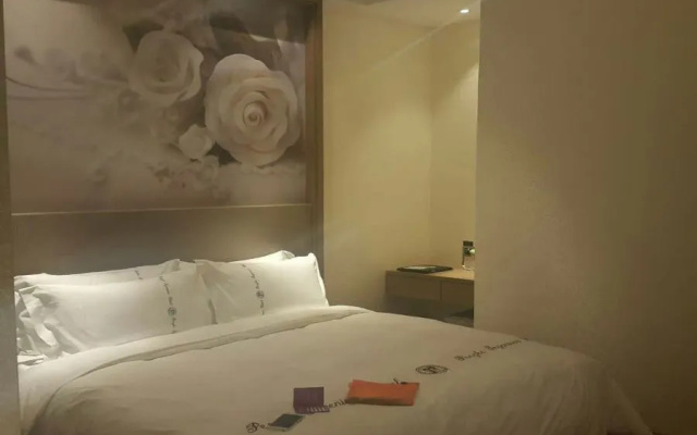 Pengke Hotel (Shenzhen North Railway Station Shangmu)