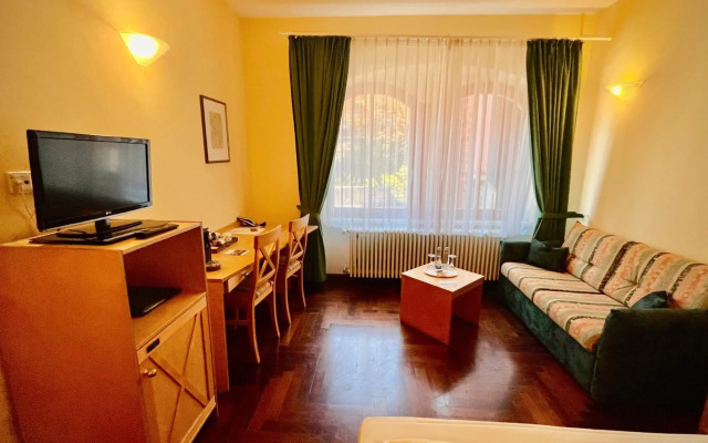 Hotel Hoepfner Burghof