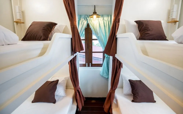 T Smy House - Hostel