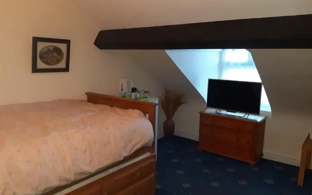 Phoenix Guest House