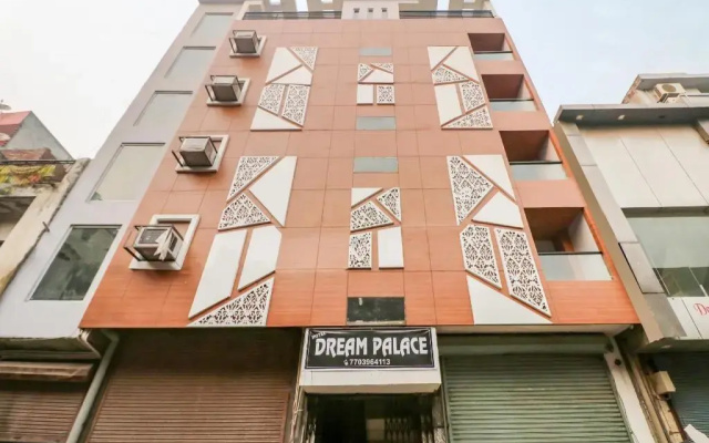 Hotel Dream Palace by OYO Rooms