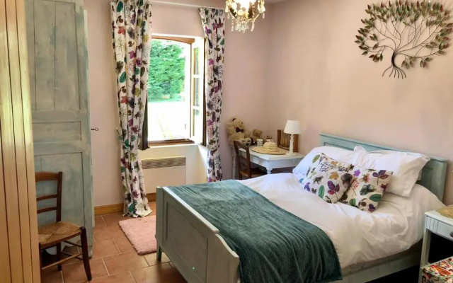5 bedroom house with private pool, S Dordogne