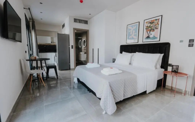 Pearl Apartel C3
