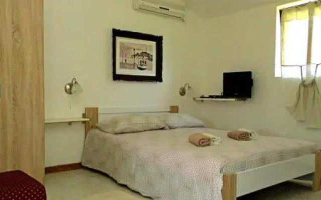 Apartments Garden Monsena