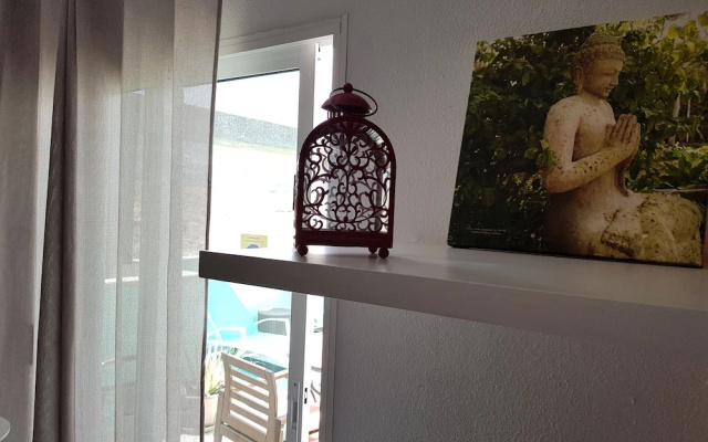 THE HAPPINESS PENTHOUSE Stylish Dream Holidays!