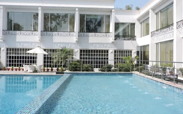 Country Inn & Suites By Carlson Satbari