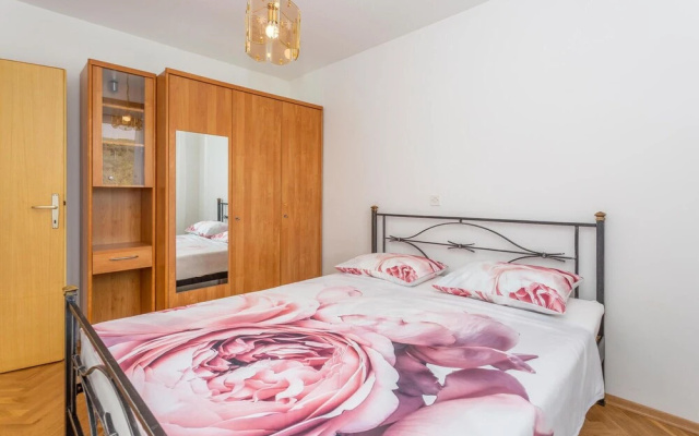 Amazing Apartment in Rijeka With Wifi and 3 Bedrooms