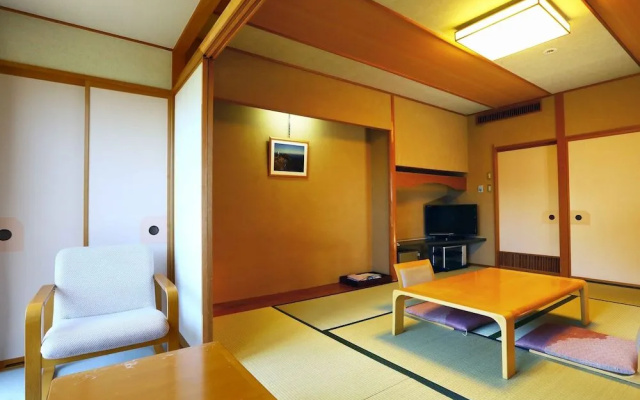 Yugawara Gensen No Oyado Chiyodasou