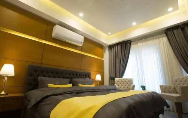 Space Luxury Rental Suites