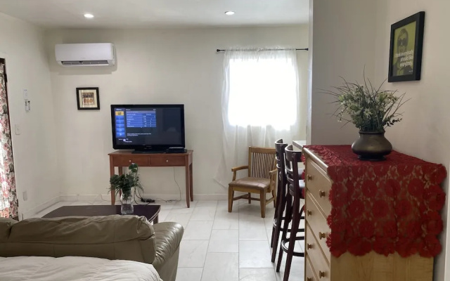 Comfy Private Unit in LA