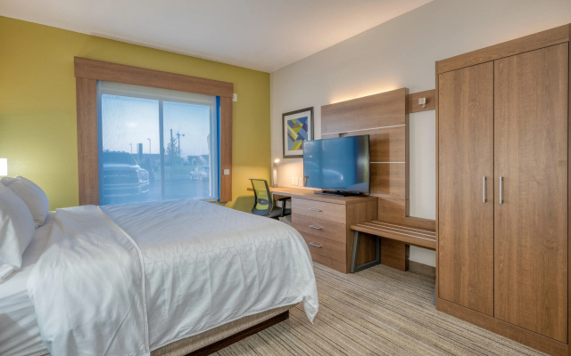 Holiday Inn Express Hotel & Suites Greenville by IHG