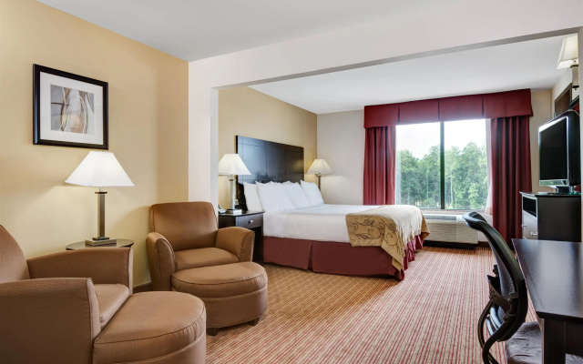 Holiday Inn Express And Suites Raleigh West Lenovo Center by IHG