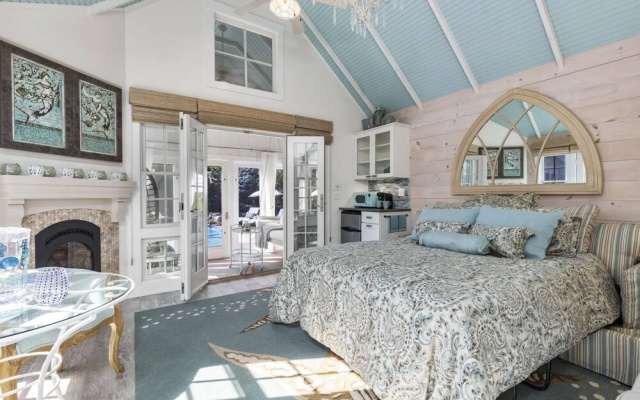 Glamorous Cabana