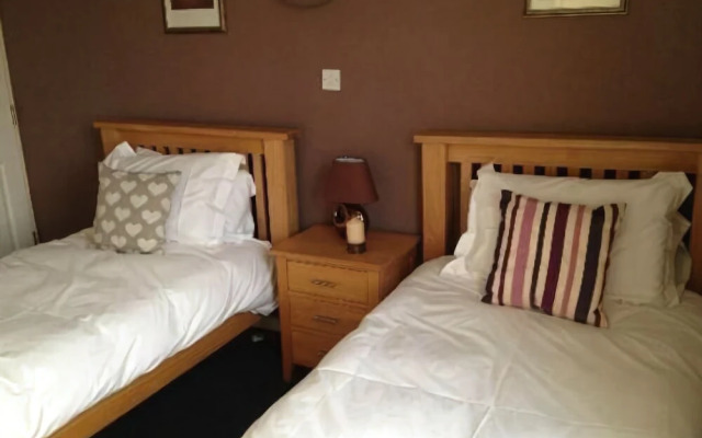 Queenshead Inn