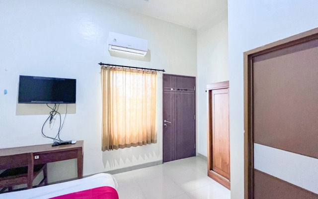 RedDoorz Syariah near Suncity Waterpark Sidoarjo