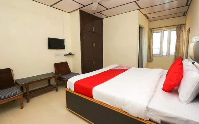 OYO 24525 Hotel Country Lodge