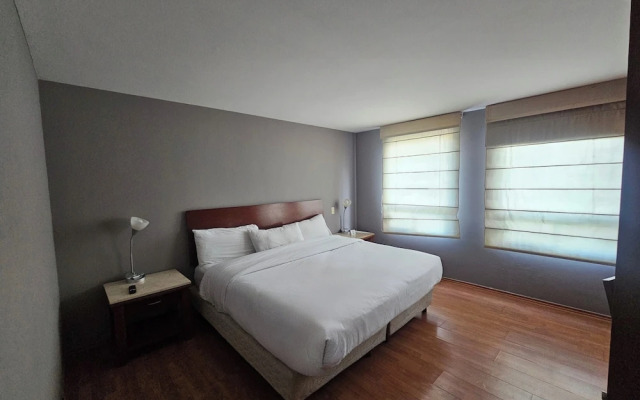 Residence L'heritage Aristóteles 140 by Bluebay