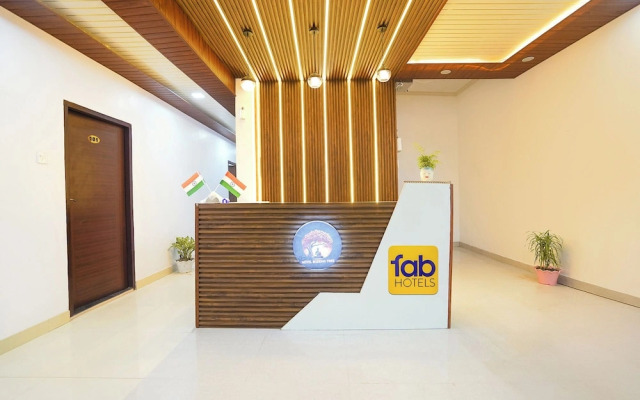 Fabhotel Budha Tree
