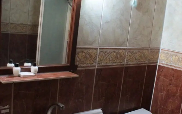 Tokmak Guest House