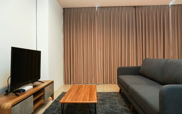 Exclusive 1BR Veranda Residence @ Puri Apartment