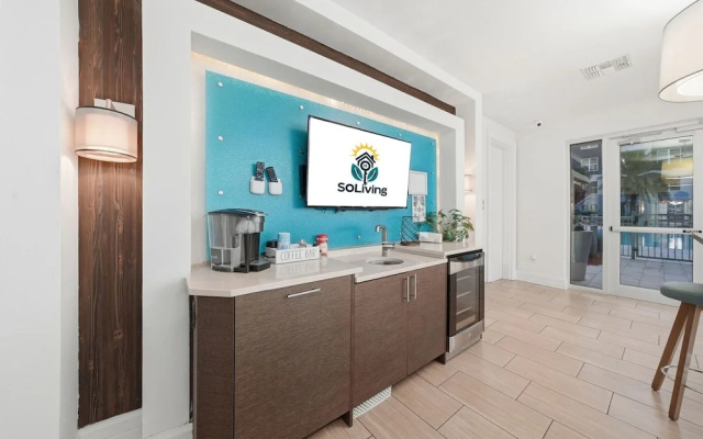 Chic 2BR w Pool Pet-friendly Unit 14