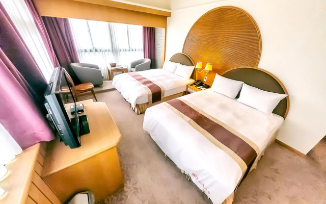 FoungJia Hotel