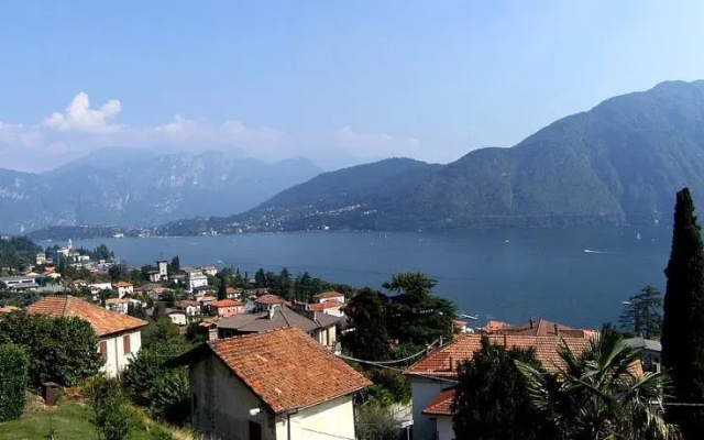 Lenno Villas