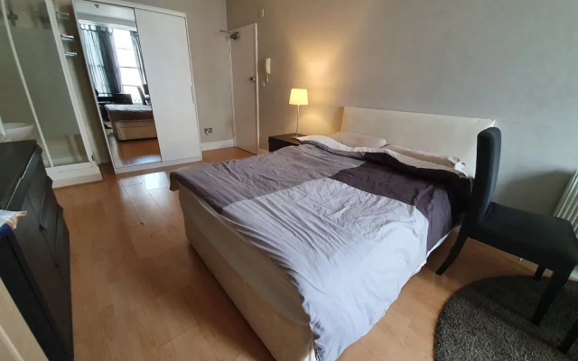 Studio Apartment in South Kensington 17