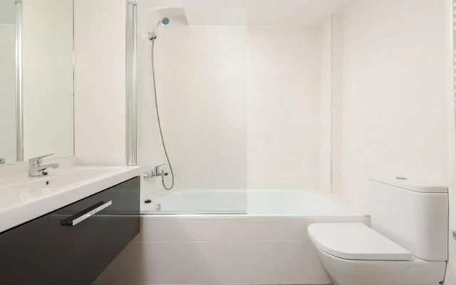 Las Encinas Design Apartment in Conde Orgaz Area - Madrid