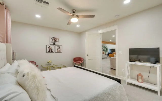 Pool, Hot Tub: Family-friendly Scottsdale Home!