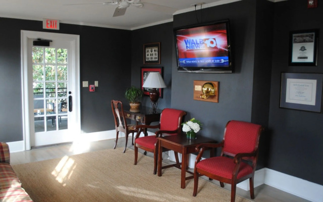 Merry Acres Inn