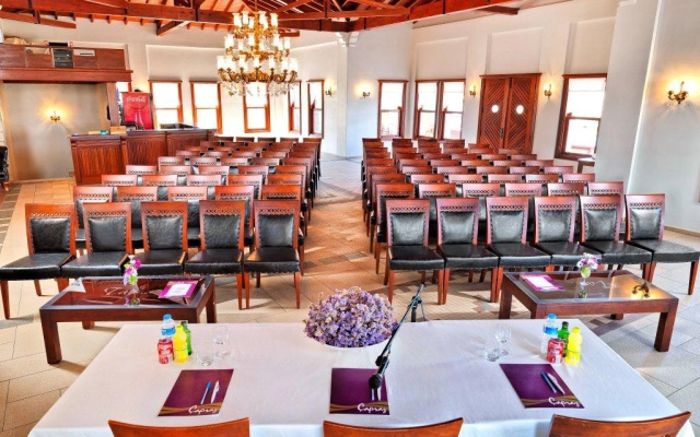 Capraz Tatil Koyu