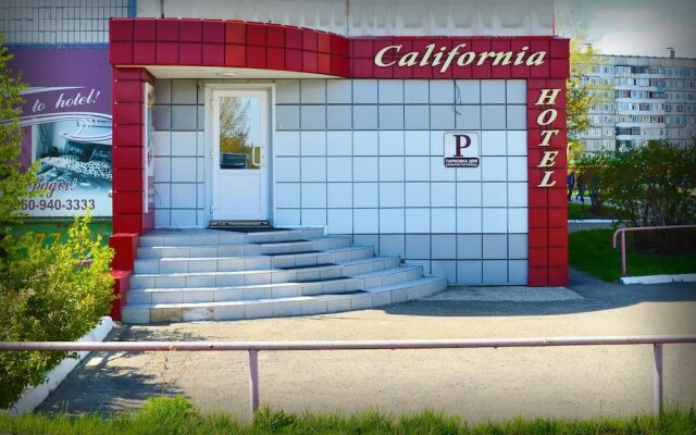 Hotel California вид на фасад