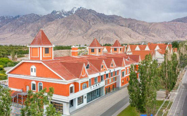 JI Hotel (Tashkurgan Khunjerab Road)