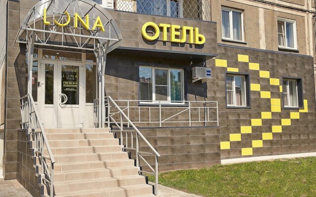 Мини-Отель Луна Бийск вид на фасад