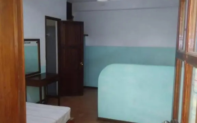Papaya Surf Hotel